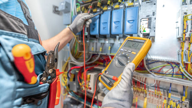 Best Emergency Electrical Repair  in Woodridge, IL